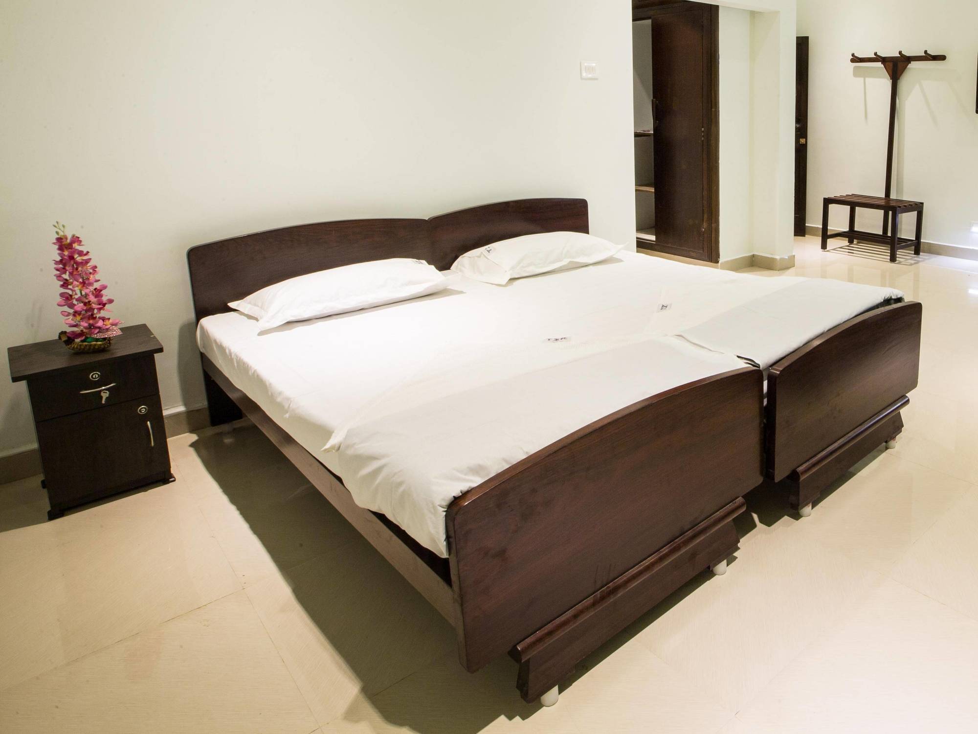 Touchstone Resort Yelagiri Ngoại thất bức ảnh